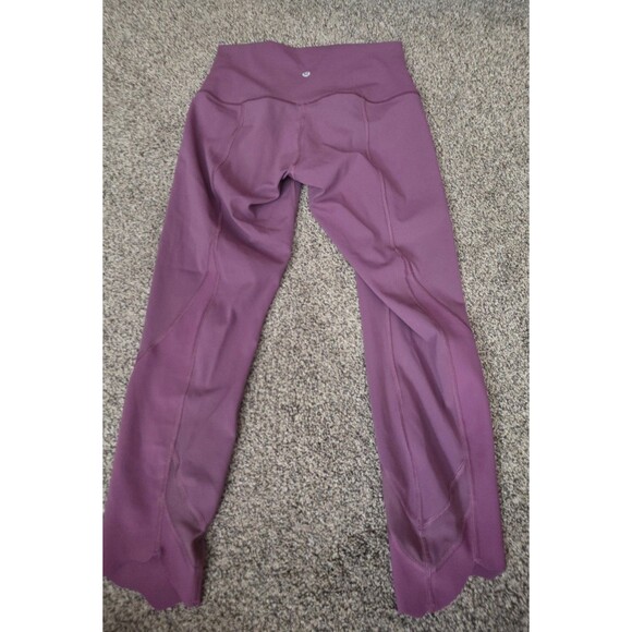 Lululemon Cropped Tulip Hem Leggings Size 8 Mesh Detail Rose Pink Activewear - Picture 6 of 12